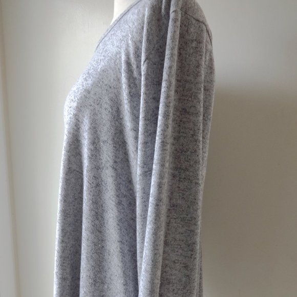 TORRID Ladies Gray Top Size 4X - Picture 9 of 12